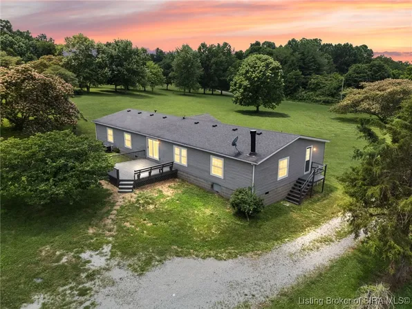 4827 S Slate Ford Road, Scottsburg, IN 47170