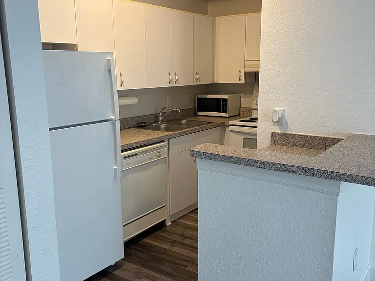 6316 Raleigh St #415 — Photo 2