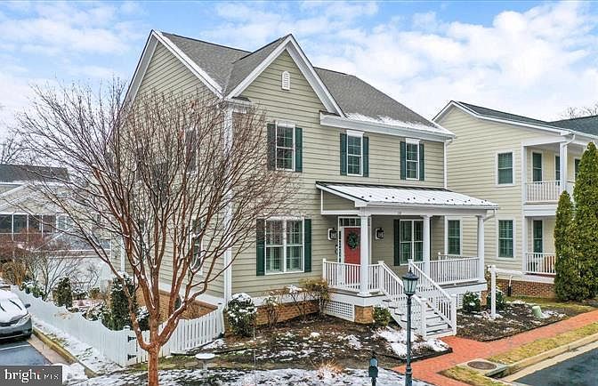 1st image of 118 Amalfi Ct