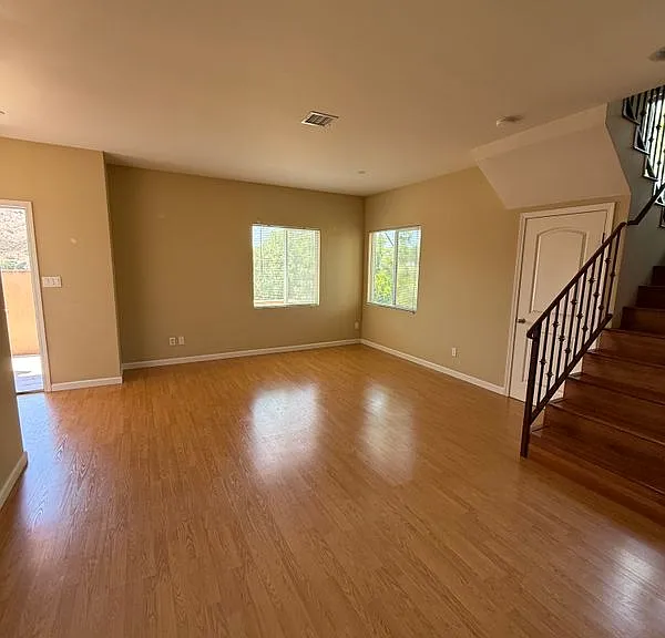 1769 Los Feliz Dr #3 — Photo 5