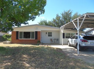 612 E 20th St, Crane, TX 79731