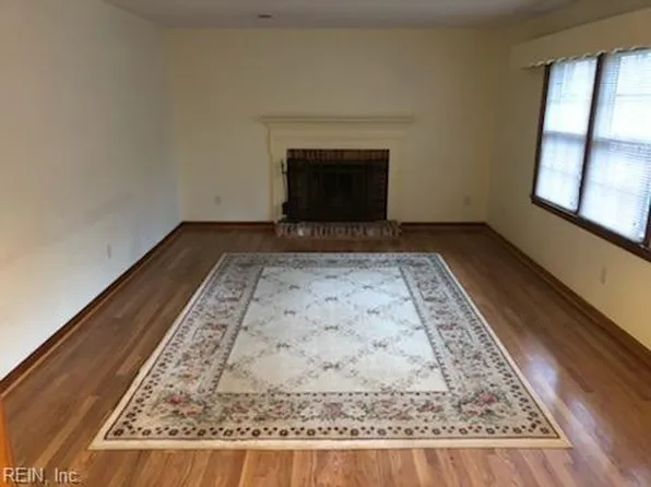 188 Devon Pl, Newport News, VA 23606