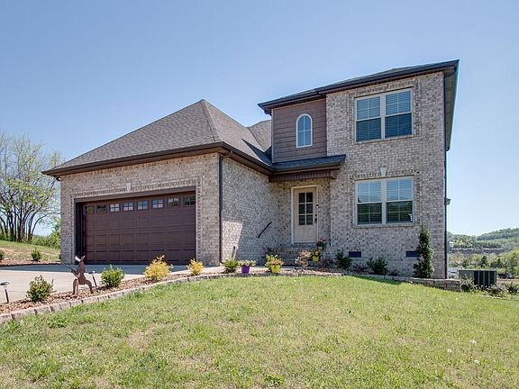 3rd image of 145 Rushcreek Ct