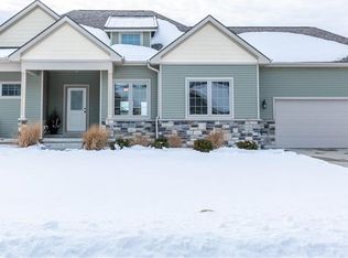 518 N 9th Ave, Winterset, IA 50273