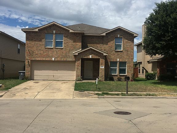 2nd image of 1417 Mission Hills Ln