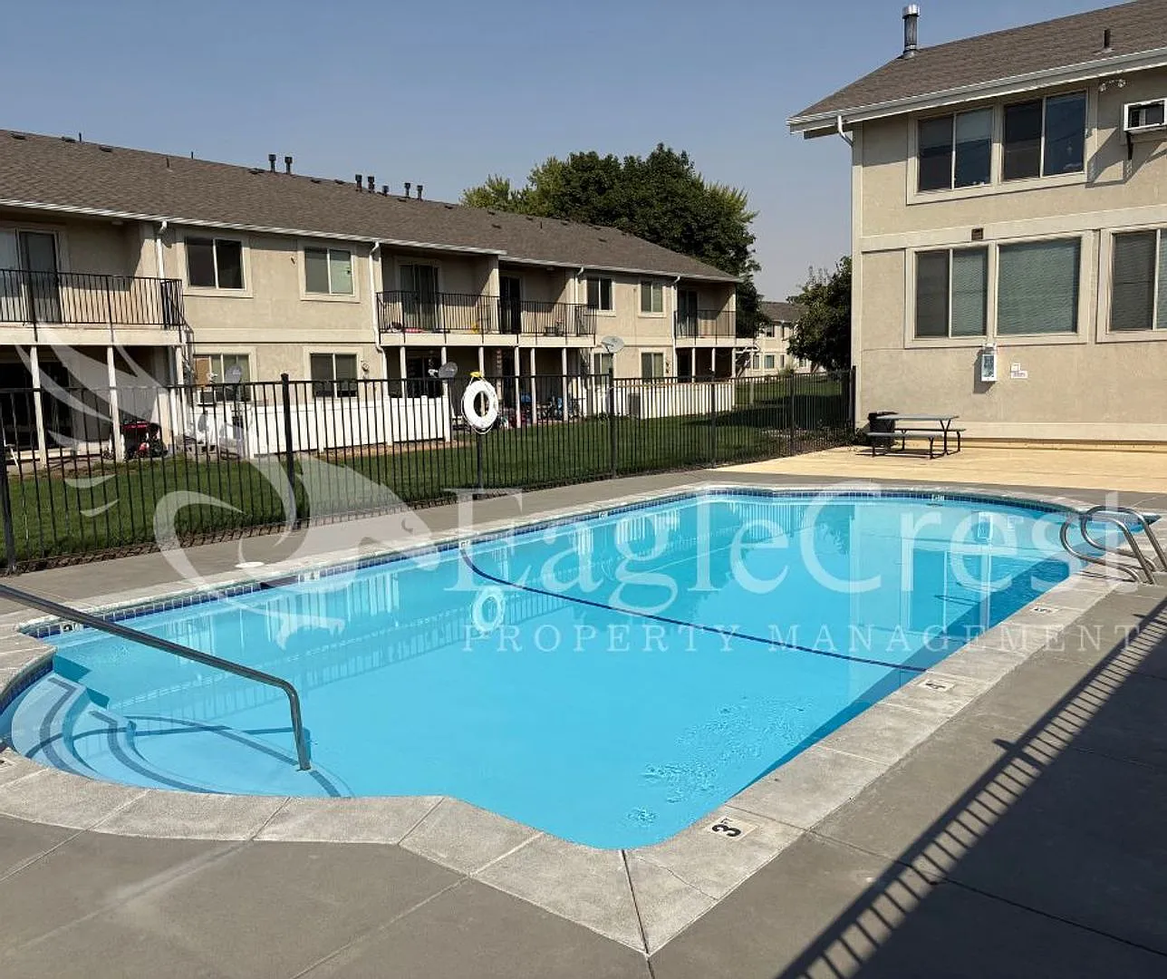 Availability at the Vineyards! 2 Bedroom 2 Bath ~ 2nd Floor Apartment 200.00 Off 2nd Months Rent** — Photo 2