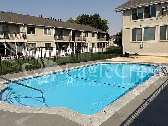 2nd image of 608 N Roosevelt St APT 608NROO-205