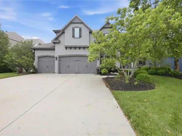 24913 W 98th St, Lenexa, KS 66227