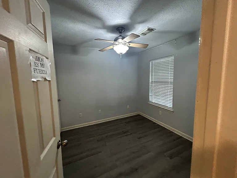 3440 Appomattox Dr — Photo 2