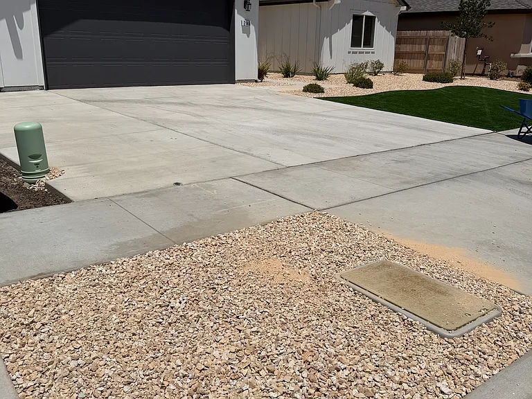 2146 W Escher Dr — Photo 3