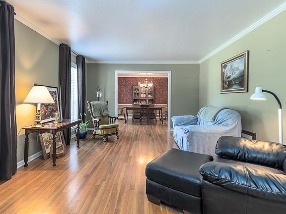 5th image of 1636 Poplar Estates Pkwy
