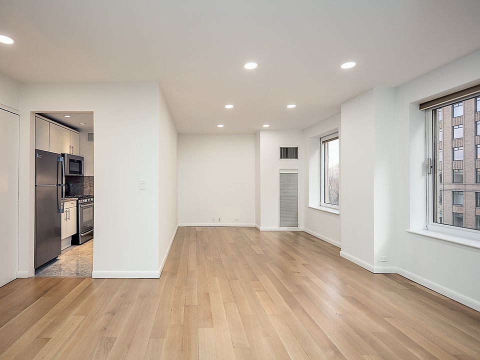 1st image of 106 Central Park S APT 6H