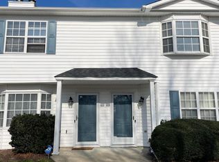 3906 Sterling Pointe Dr UNIT Z3, Winterville, NC 28590