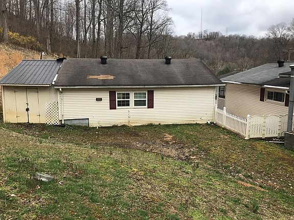 4th image of 124 Township Road 1049