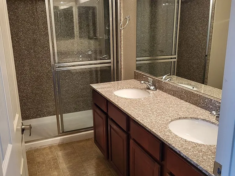 1412 Bass Dr #D — Photo 17