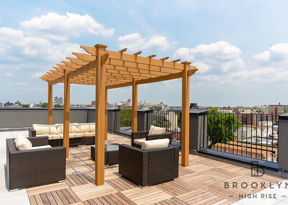 1st image of 986 Rogers Ave #6R
