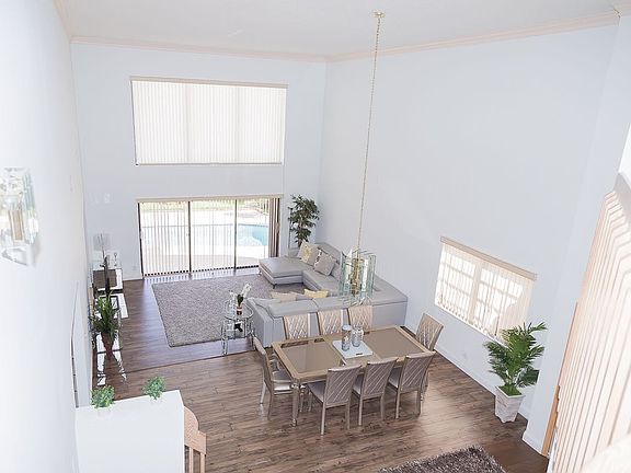2nd image of 769 Villa Portofino Cir