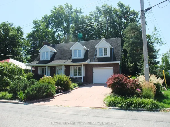 32 Gary Cres, Arnprior, ON K7S 2R3