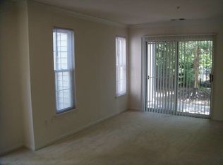 12731 Fair Briar Ln, Fairfax, VA 22033