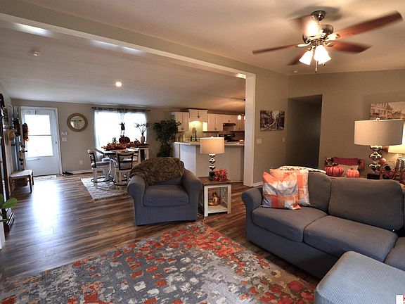 5th image of 9707 Clubhouse Cir