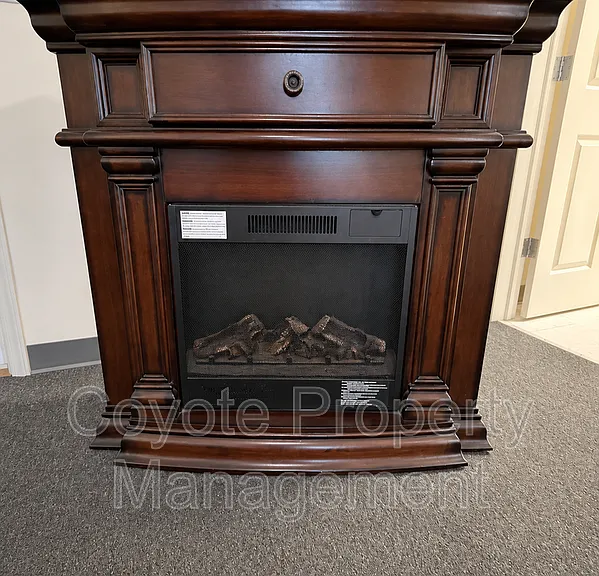 100 E Broadway St — Photo 6