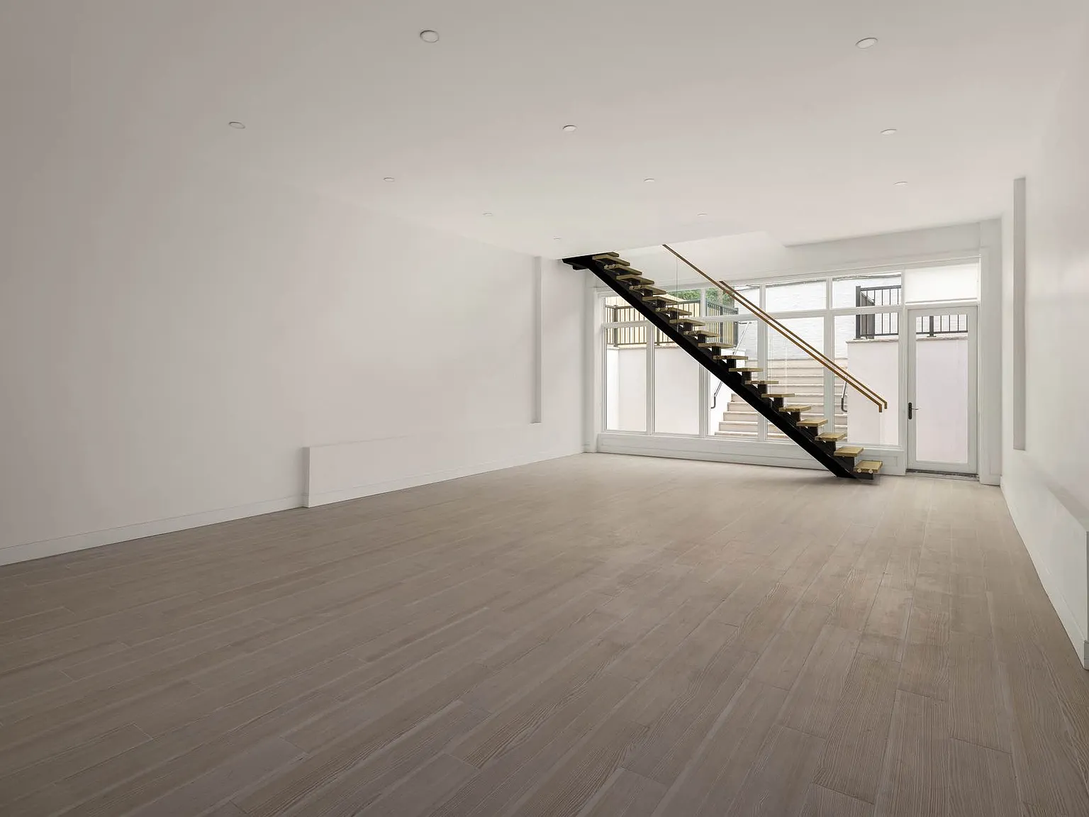 140 Summit St — Photo 4