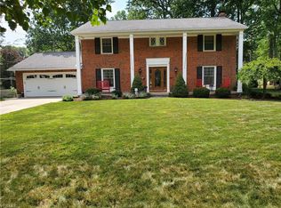 4620 Concord Dr, Fairview Park, OH