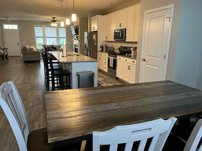 105 Boxwood Ln — Photo 11