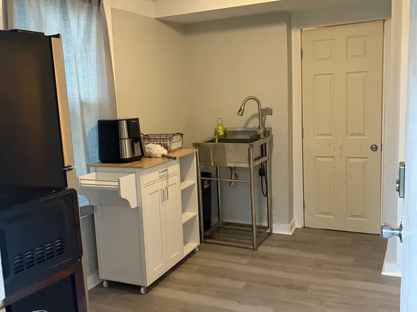 (undisclosed Address), Waterbury, CT 06708
