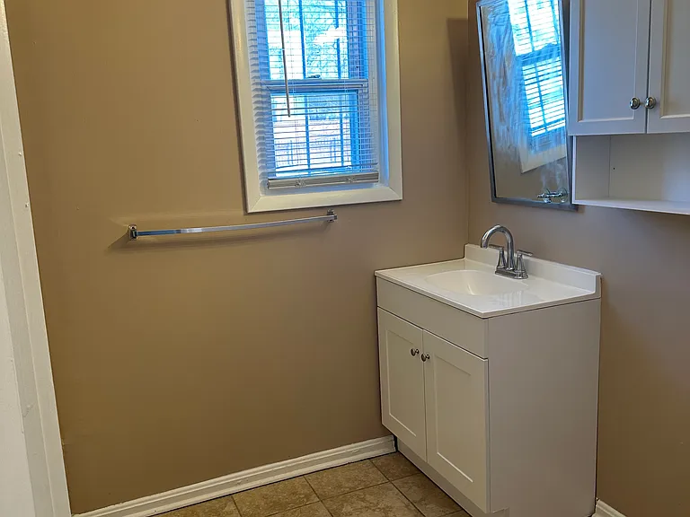 1449 Olive St NE #4 — Photo 30