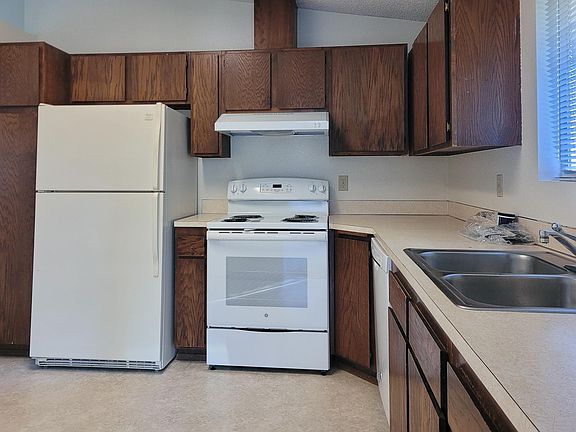5th image of 13026 37th Ave NE