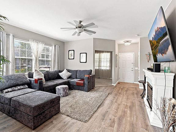 3rd image of 11624 River Terrace Ln #1