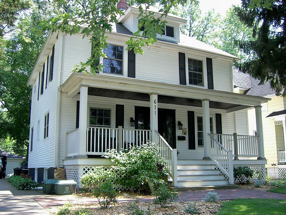 611 Forest