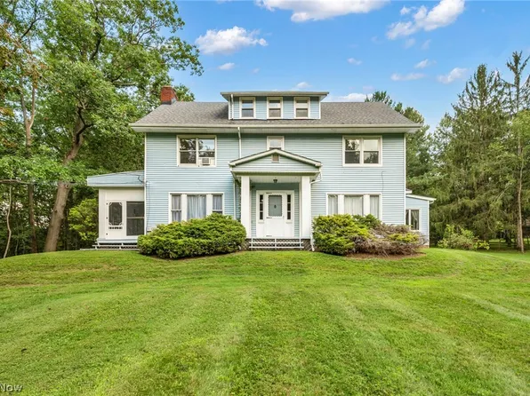 178 Gilbert Dr, Bedford, OH 44146