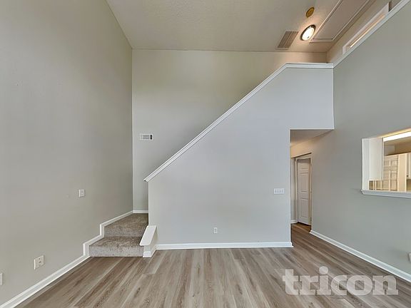 3rd image of 4151 Ravenwood Ct