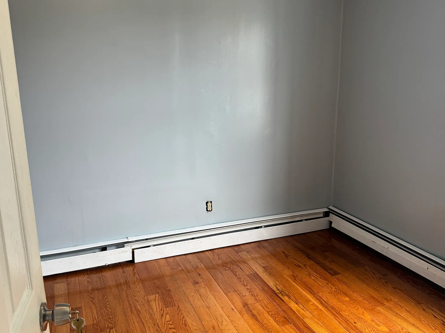 3 bed, $850 — Photo 3