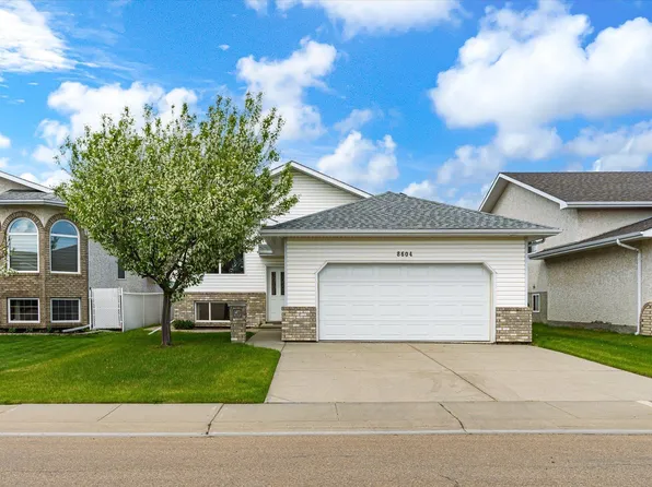 8604 157th Ave NW, Edmonton, AB T5Z 3B3