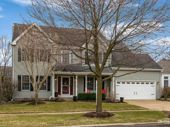 39W671 Howard Sq, Geneva, IL 60134