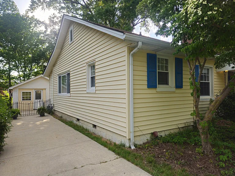 1916 Powhatan Ave — Photo 15