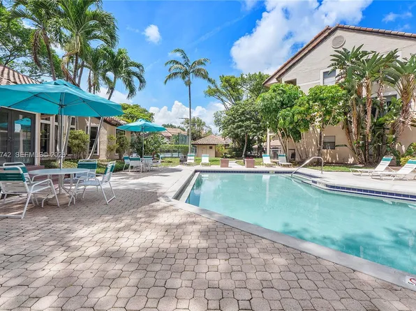 4221 W McNab Rd APT 42, Pompano Beach, FL 33069