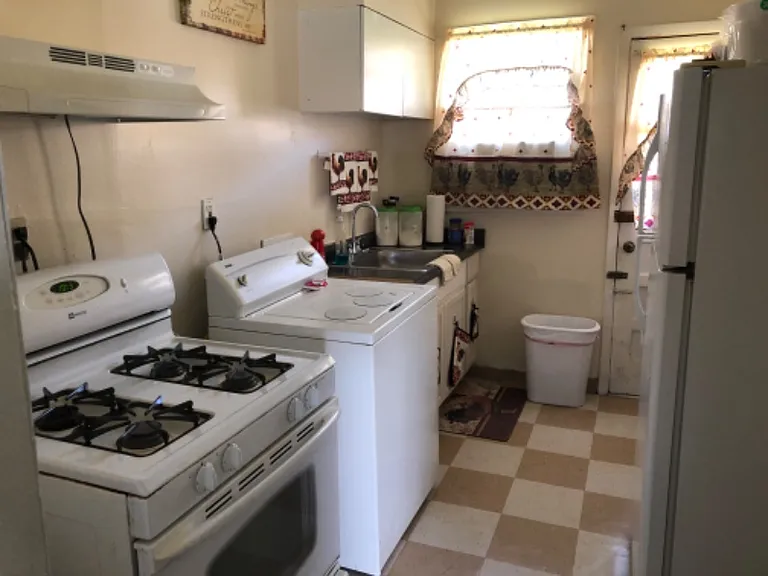 2167 Kansas St — Photo 4