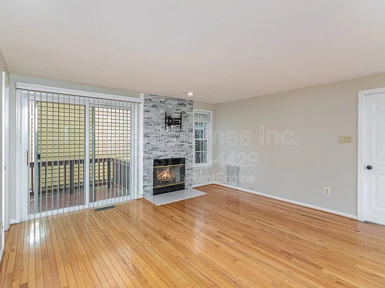 7579 Cross Gate Ln — Photo 15