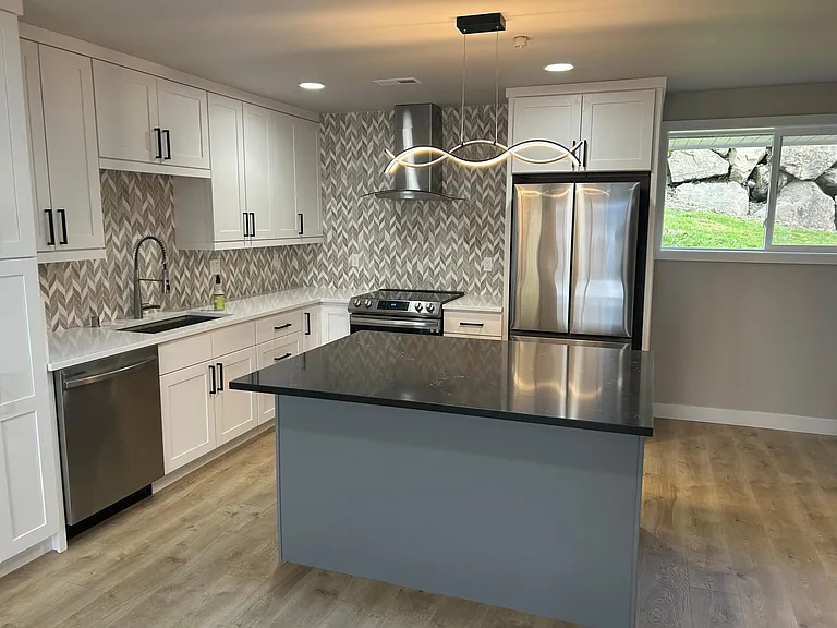 448 E Lake Sammamish Pkwy NE — Photo 7