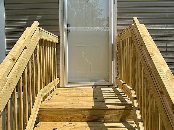 3rd image of 314 Stone Dr