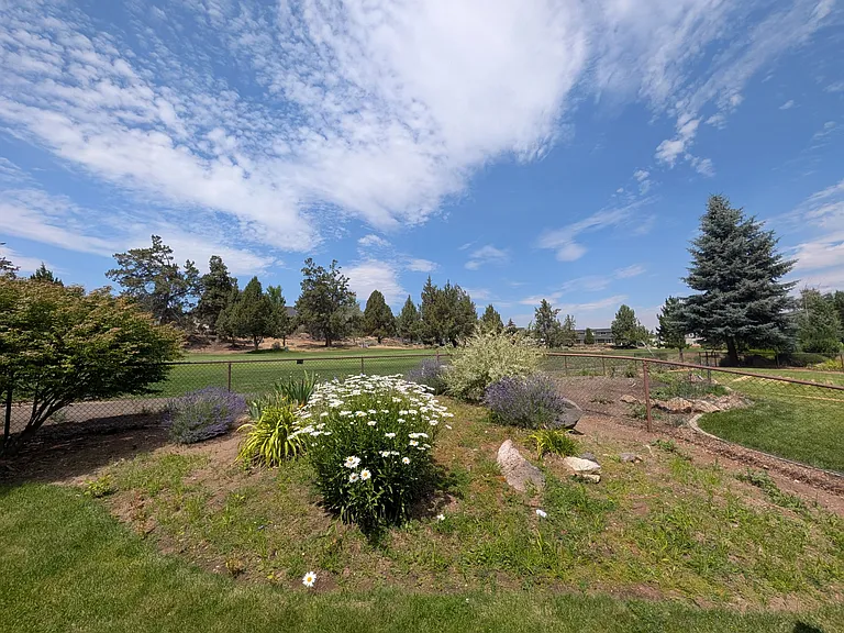3835 SW Ben Hogan Dr — Photo 7