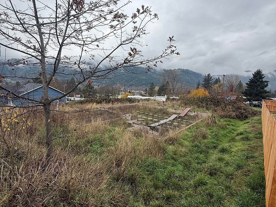 1st image of 268 Mona St