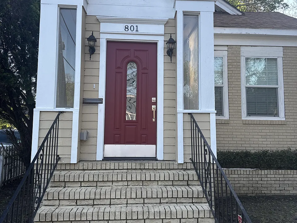801 W 39th St