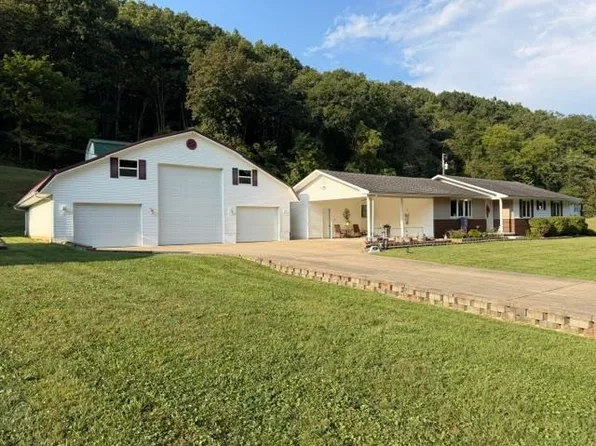426 Little Fudges Creek Rd, Barboursville, WV 25504