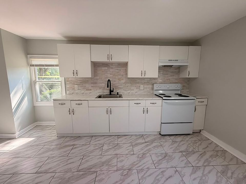 1st image of 32 Redfield St #2A