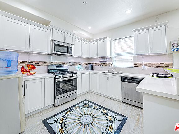 2nd image of 1755 Heywood St Unit 106